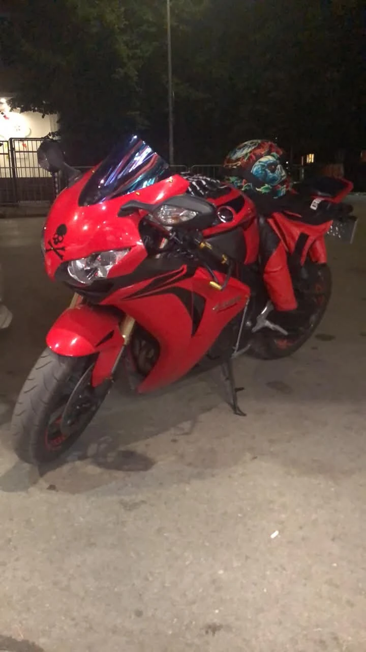 Honda Cbr SC59 Fireblade, снимка 2 - Мотоциклети и мототехника - 54622679