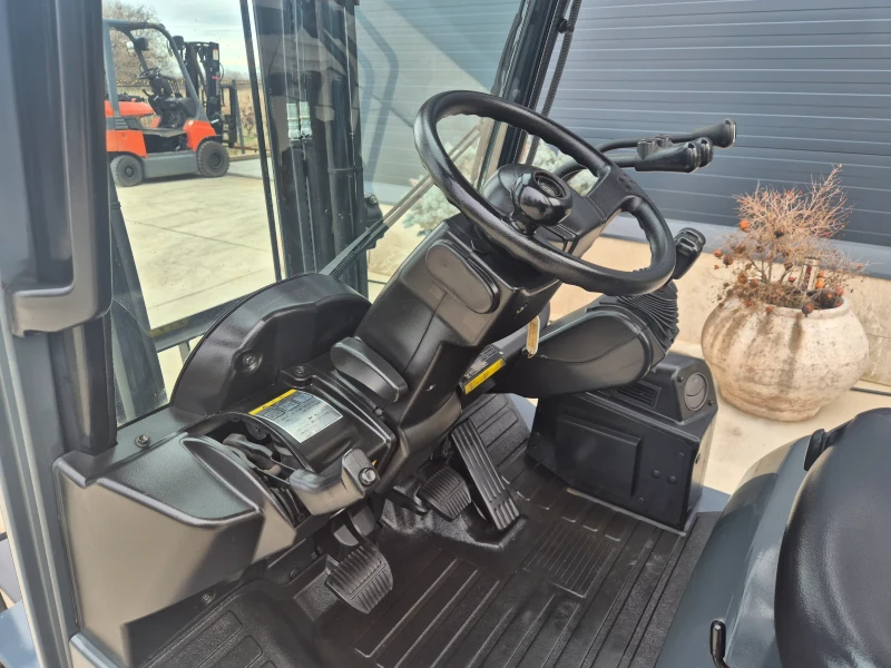 Мотокар Toyota 1.8 тона / ПОСЛЕДЕН МОДЕЛ / КЛИМАТИК + ПАРНО / ГАЗ, снимка 10 - Индустриална техника - 53086140