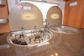 Каравана Hobby Excellent 495 UFe, снимка 10