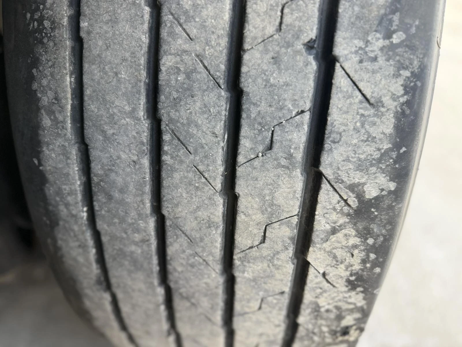  LeciTrailer  *  | Mobile.bg   15