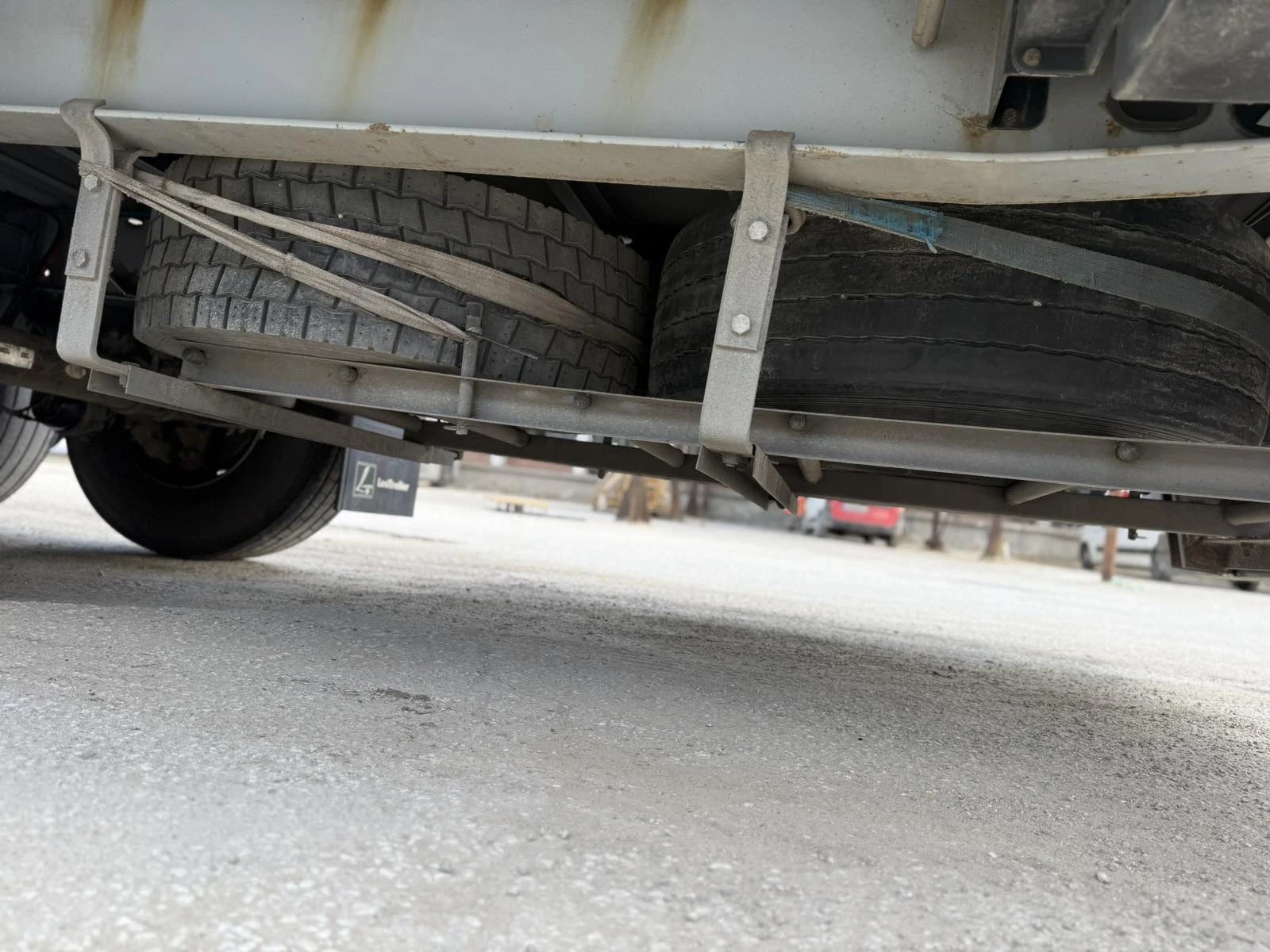  LeciTrailer  *  | Mobile.bg   7