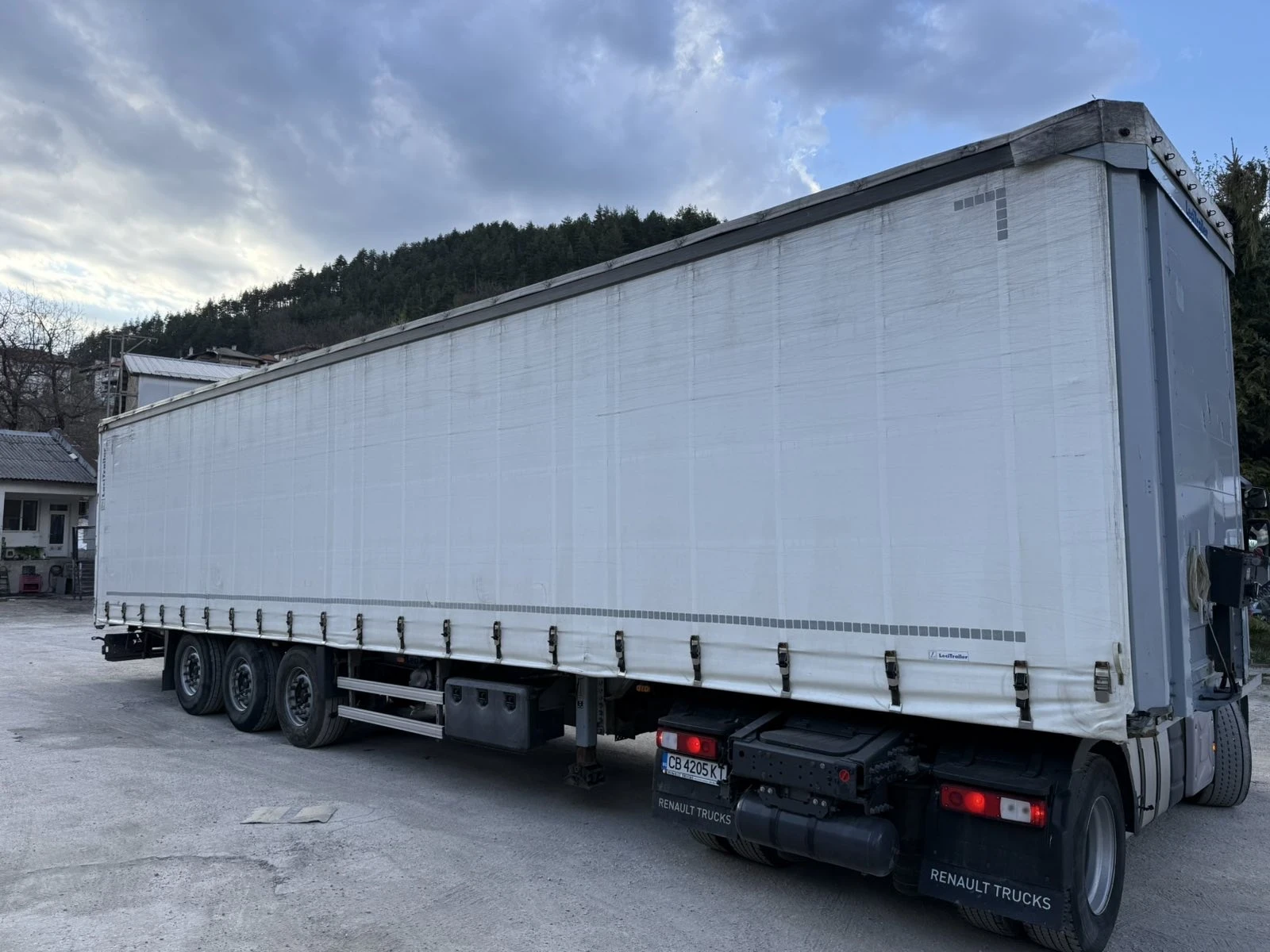  LeciTrailer  *  | Mobile.bg   1