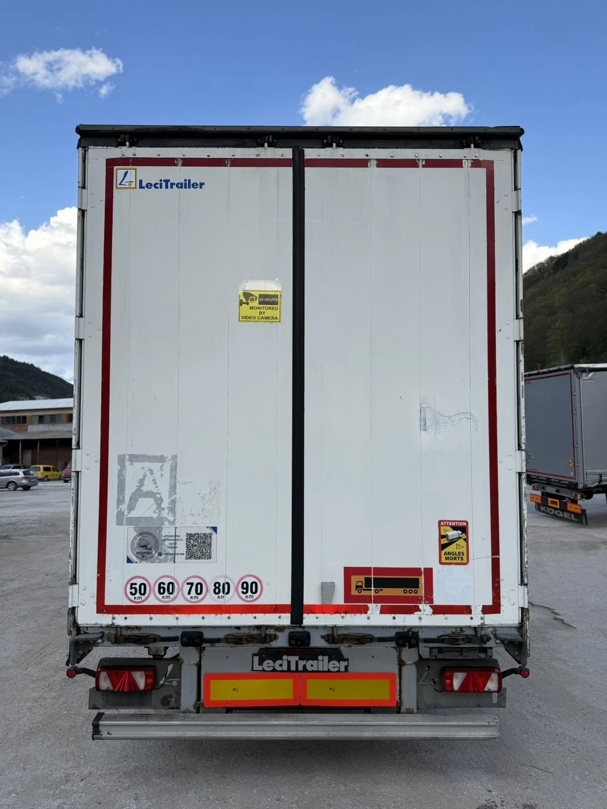  LeciTrailer  *  | Mobile.bg   2