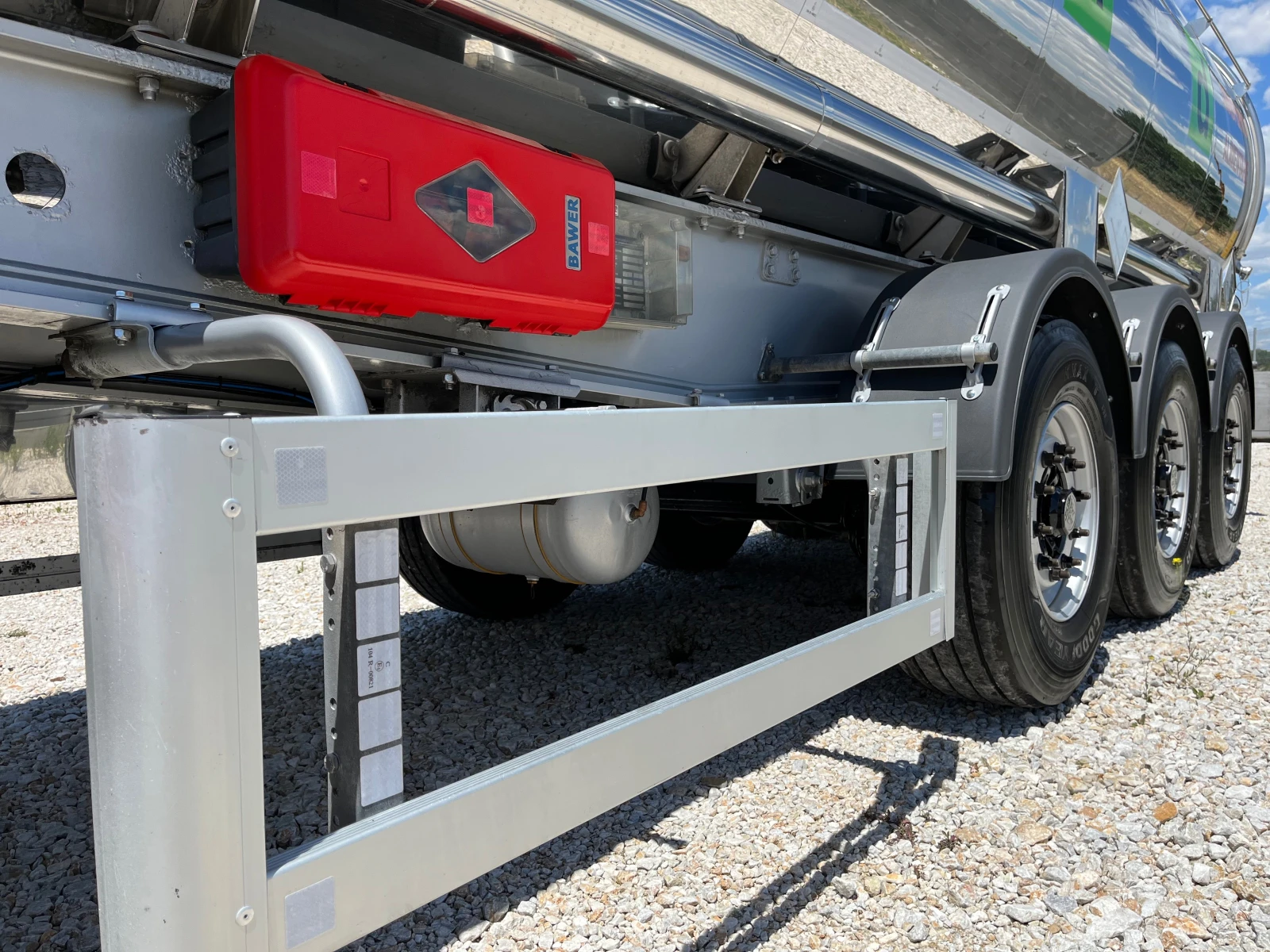  Menci SL105A | Mobile.bg   12