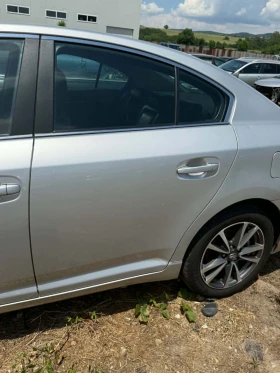 Предни и задни врати за Toyota Avensis 2009-2014г седан, снимка 1