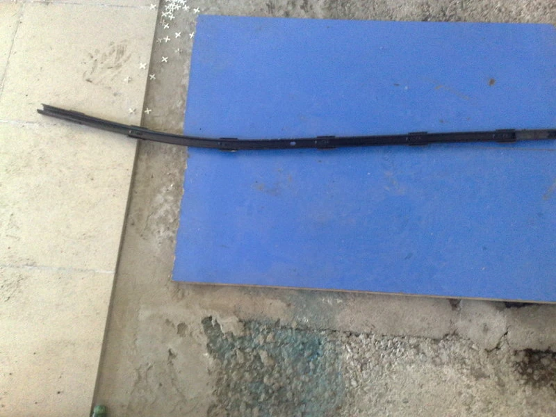 Заден десен горен водач за Мерцедес Вито