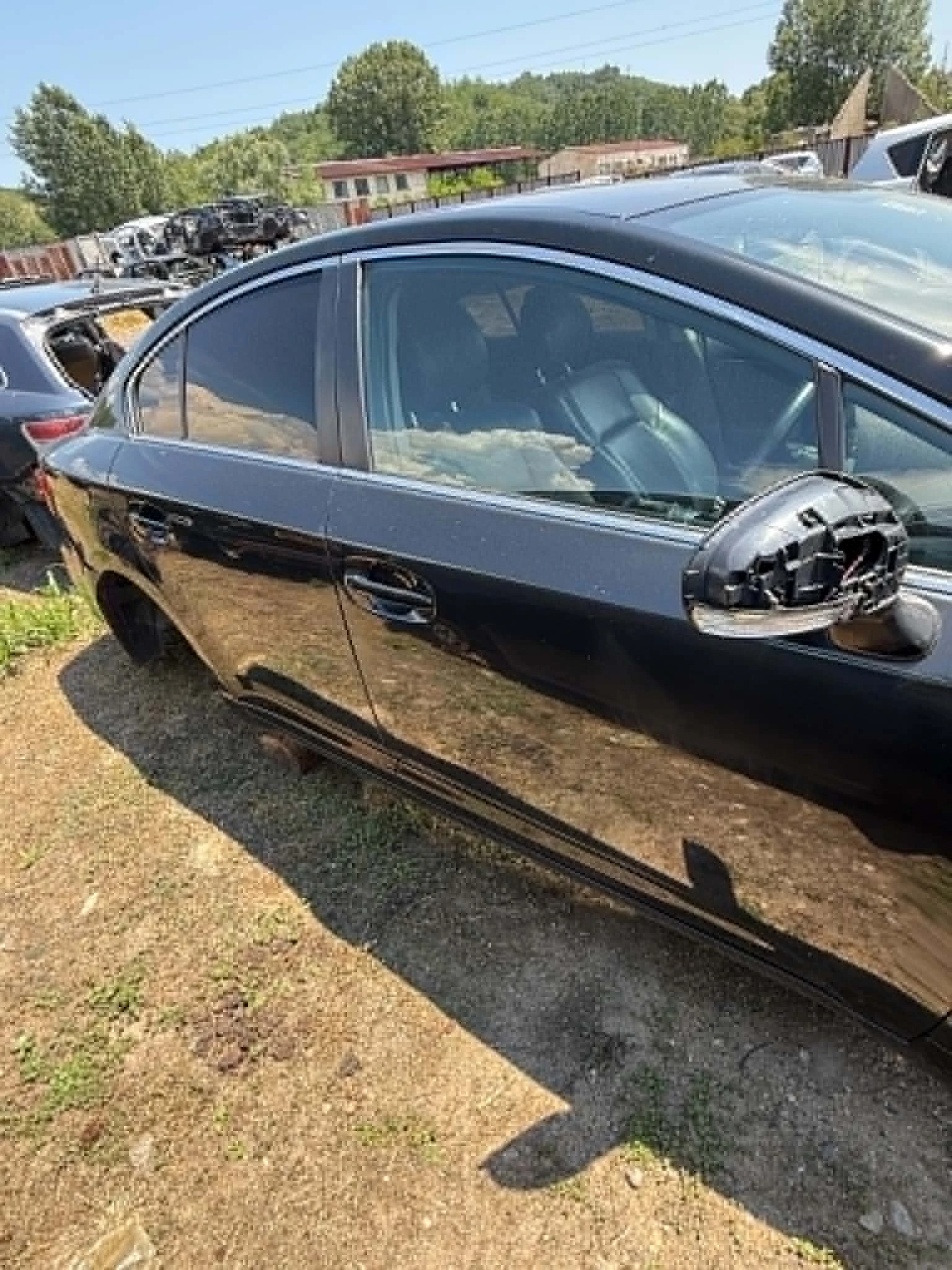 Предни и задни врати за Toyota Avensis 2009-2014г седан, снимка 4 - Части - 54867398