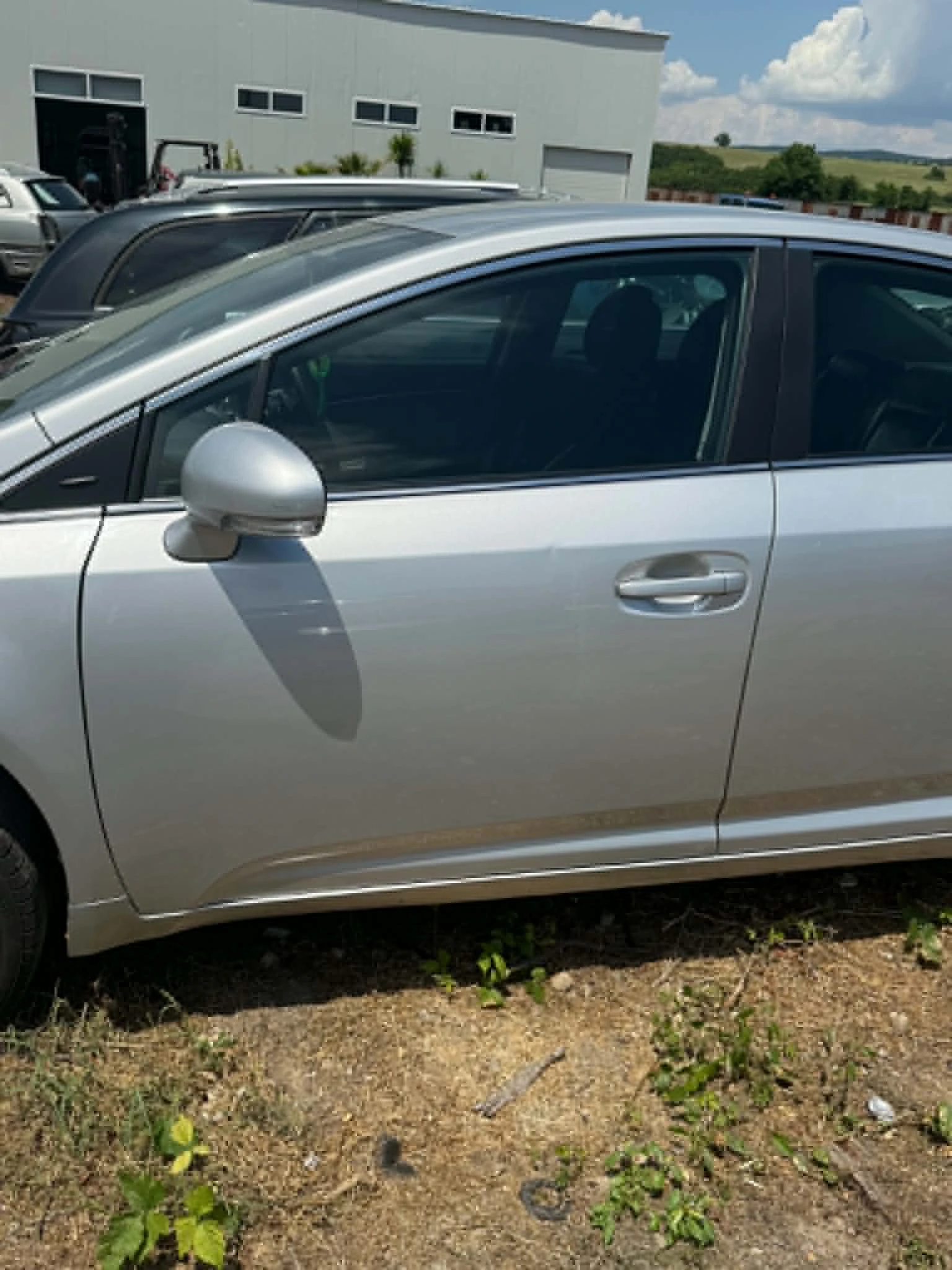 Предни и задни врати за Toyota Avensis 2009-2014г седан, снимка 2 - Части - 54867398