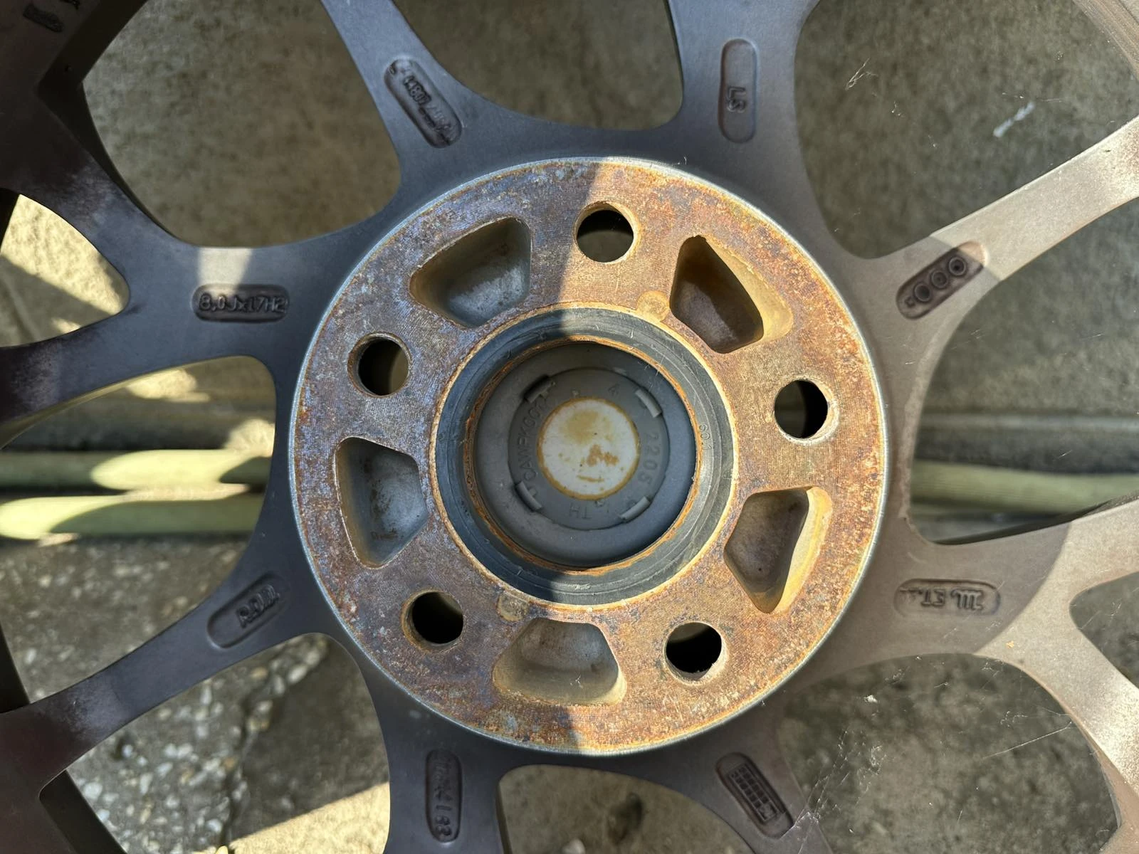 ���� � ������ 235/55R17 �� ����� | Mobile.bg � ����������� 5