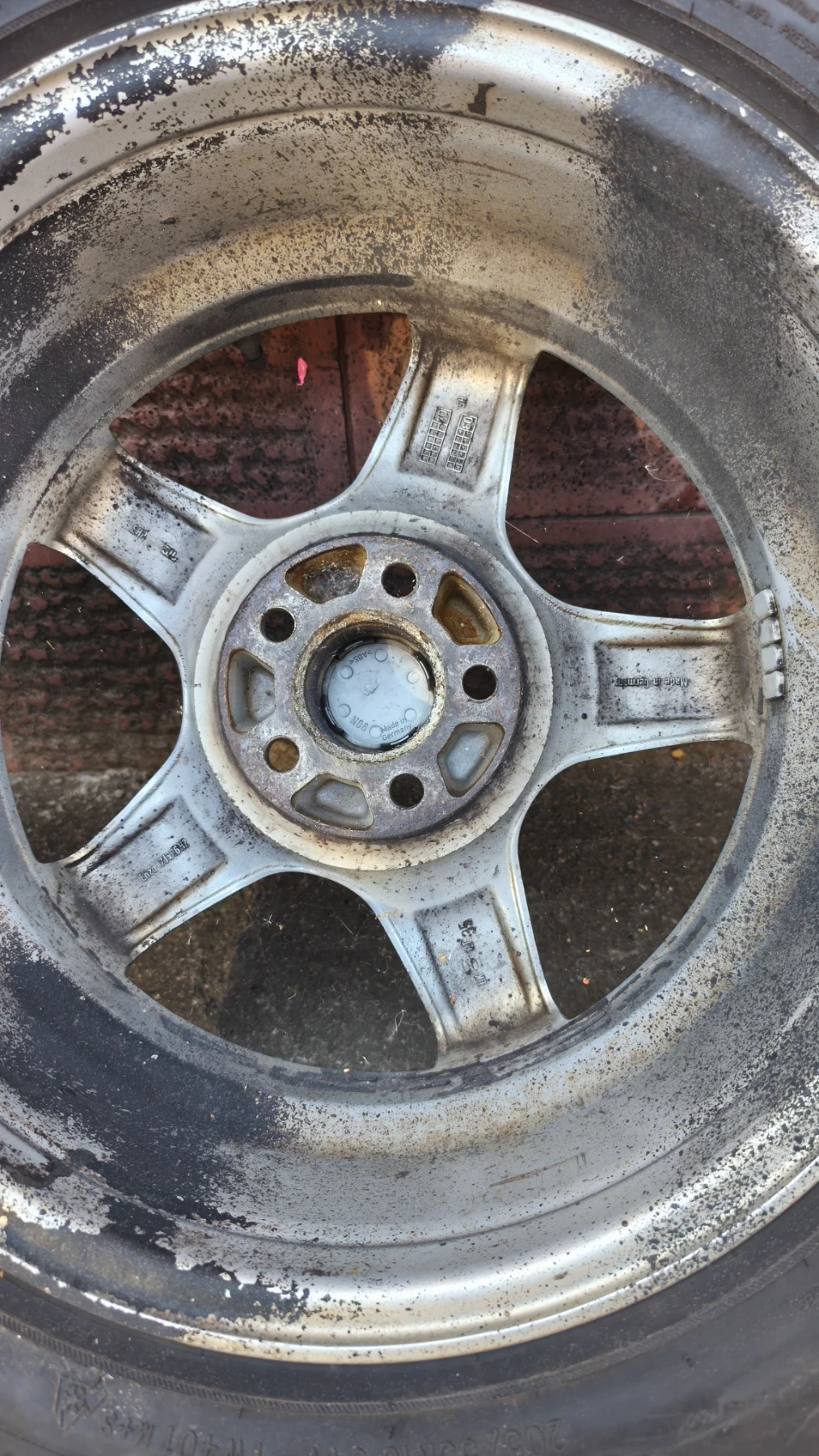 ���� � ������ 205/55R16 �� VW Polo | Mobile.bg � ����������� 4