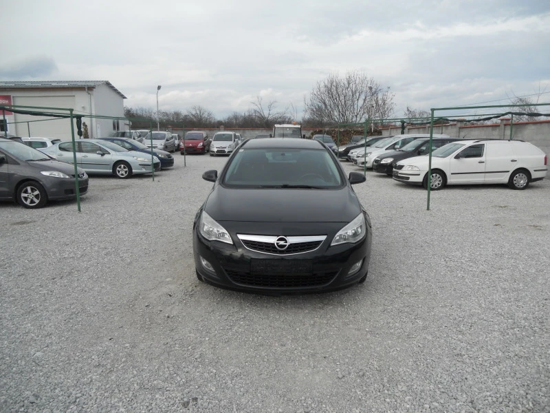 Opel Astra 1, 7CDTI Лизинг!!! 6 скорости, снимка 2 - Автомобили и джипове - 39371557