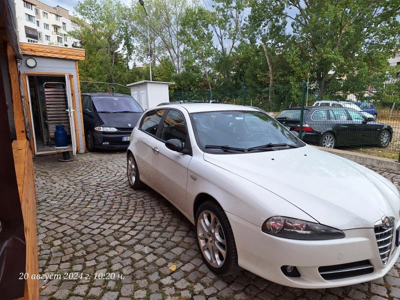 Alfa Romeo 147 1.6, снимка 1 - Автомобили и джипове - 48099633