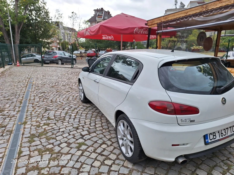 Alfa Romeo 147 1.6, снимка 4 - Автомобили и джипове - 48099633