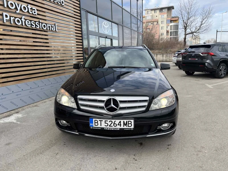 Mercedes-Benz C 320, снимка 11 - Автомобили и джипове - 48810615