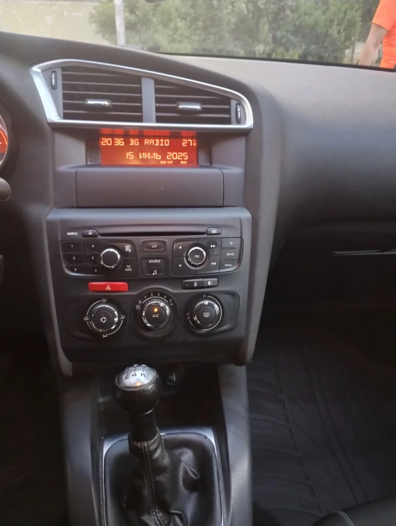 Citroen C4 1.6HDI / 1 собств. / N1 серт., снимка 14 - Автомобили и джипове - 51033573