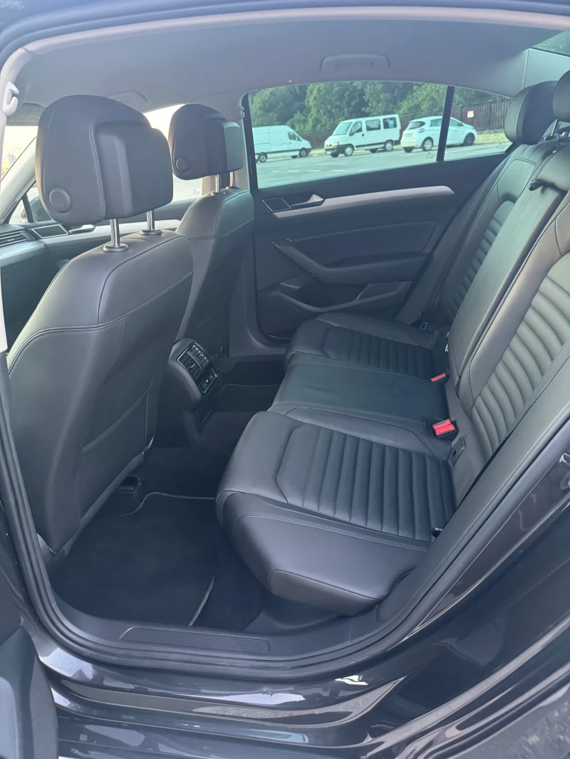 VW Passat COMFORTLINE BUSINESS - AUTOMATIC - LEATHER - DISTR, снимка 5 - Автомобили и джипове - 52395930