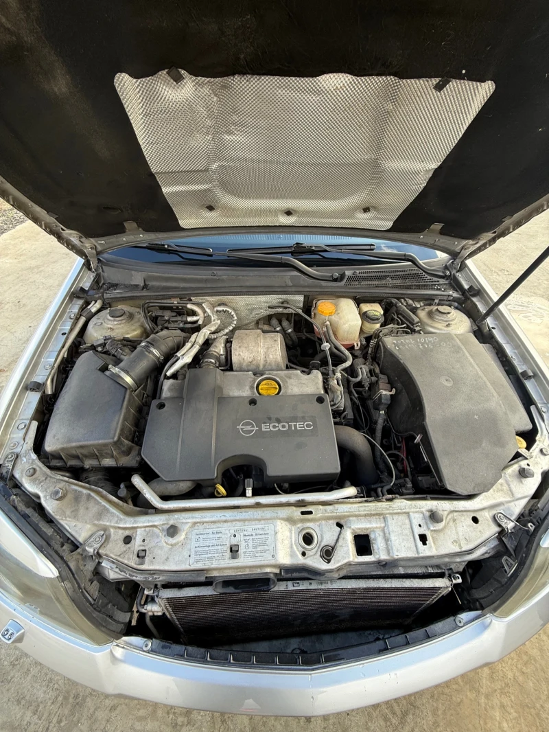 Opel Vectra 2.2 GTS, снимка 11 - Автомобили и джипове - 52581249