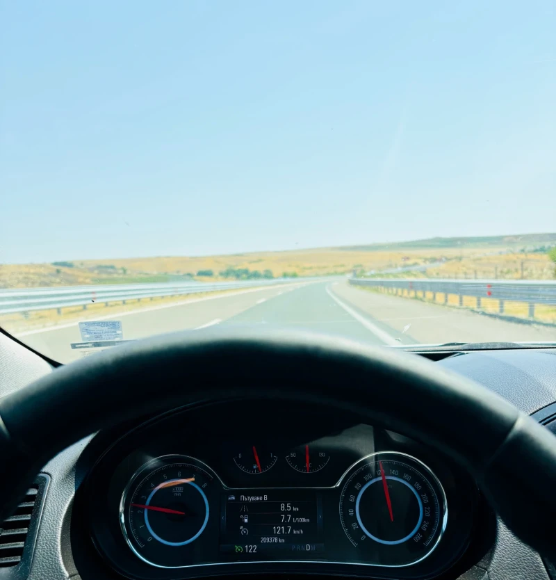 Opel Insignia Opel Insignia Sports Tourer 2.0 Turbo 4x4, снимка 6 - Автомобили и джипове - 53102234