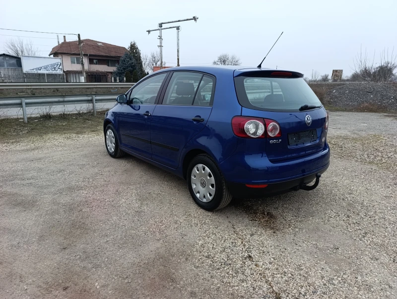 VW Golf Plus 1.6i-102кс.Бензин, снимка 5 - Автомобили и джипове - 53181075