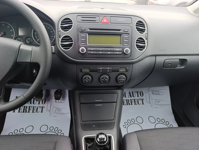 VW Golf Plus 1.6i-102кс.Бензин, снимка 13 - Автомобили и джипове - 53181075