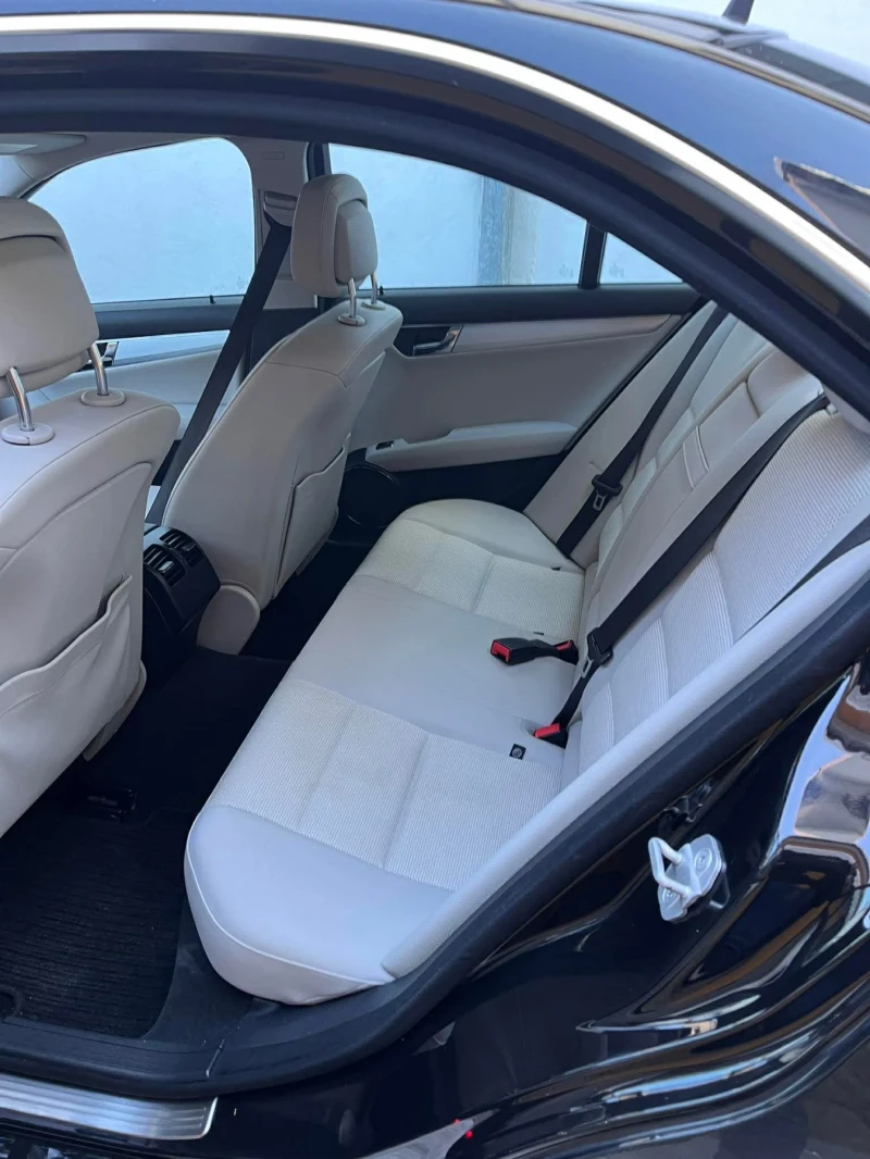 Mercedes-Benz C 180, снимка 5 - Автомобили и джипове - 53327721