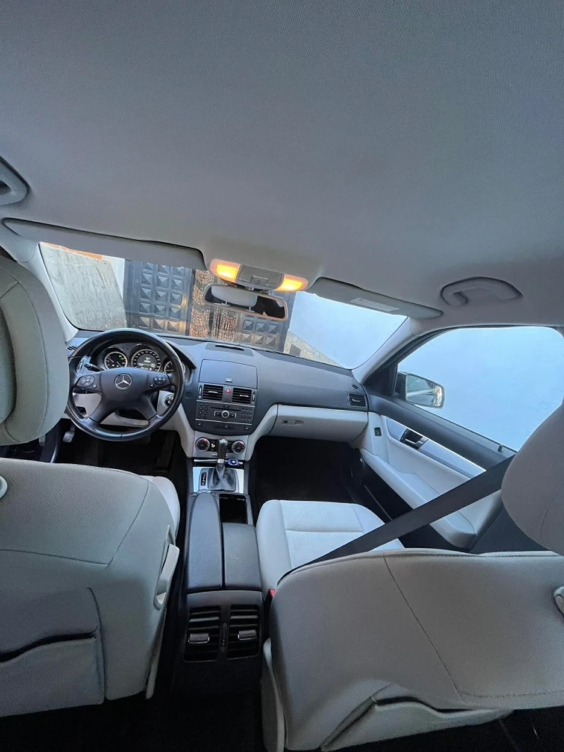 Mercedes-Benz C 180, снимка 7 - Автомобили и джипове - 53327721