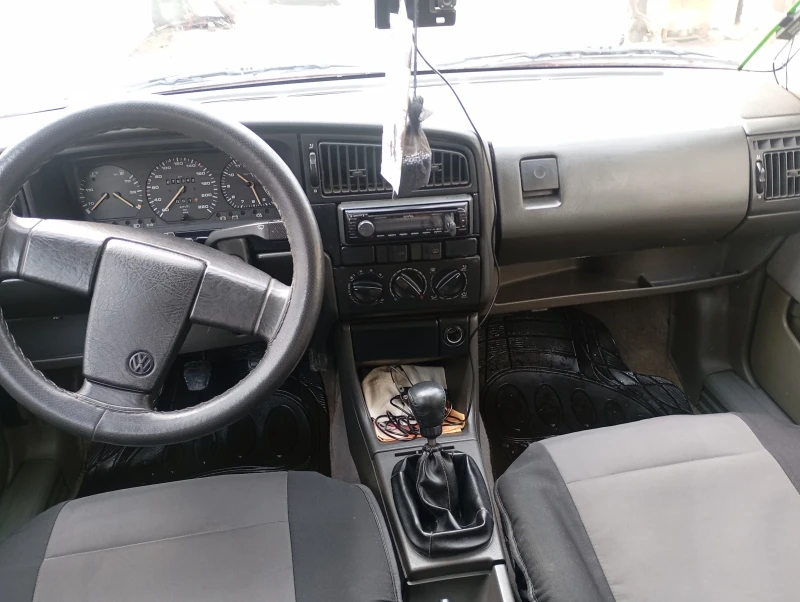 VW Passat, снимка 15 - Автомобили и джипове - 53419582