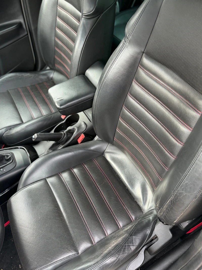 Alfa Romeo Giulietta 1.4Turbo, снимка 7 - Автомобили и джипове - 53561509