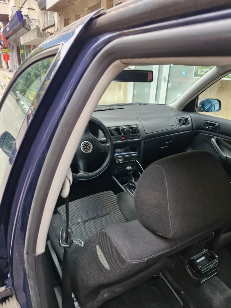 VW Golf, снимка 5 - Автомобили и джипове - 53575897