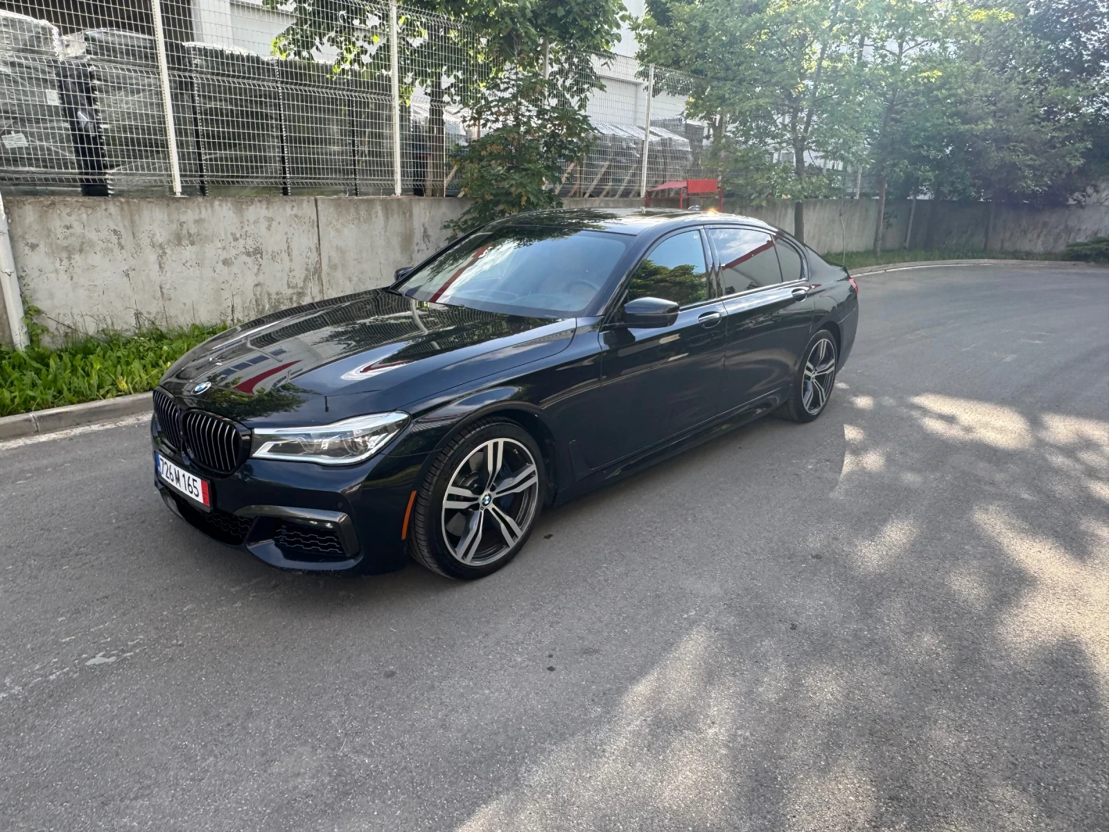 BMW 750 Carbon core M SPORT FULL - изображение 5