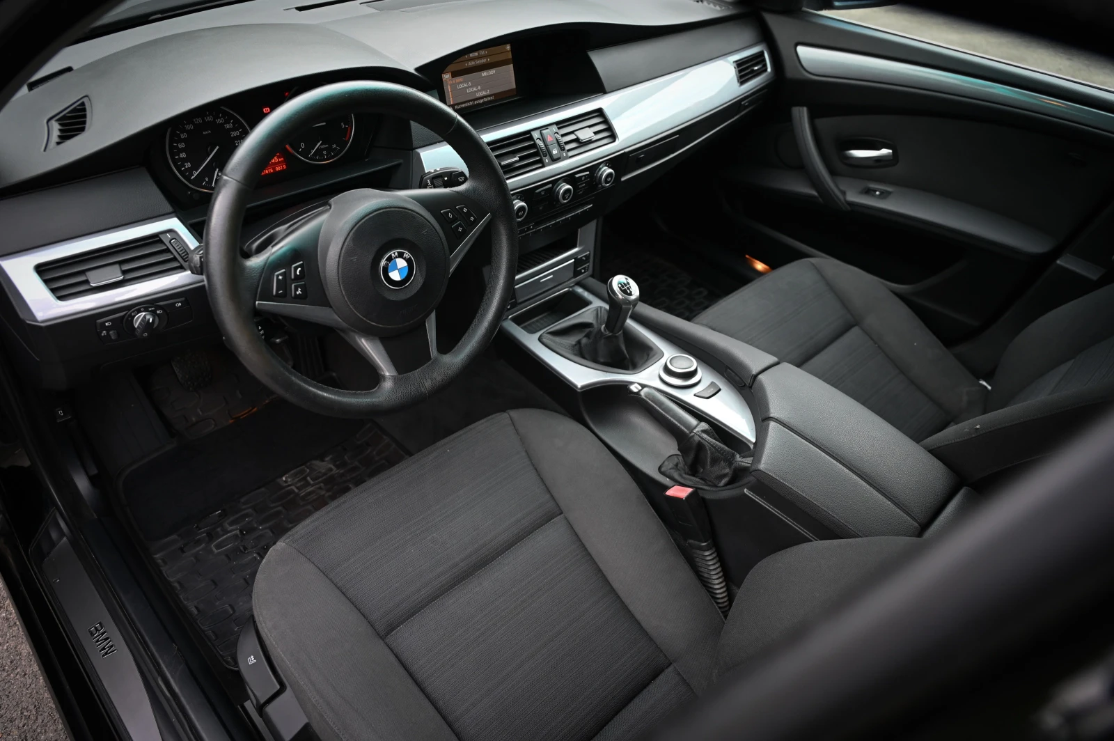 BMW 520  - изображение 9