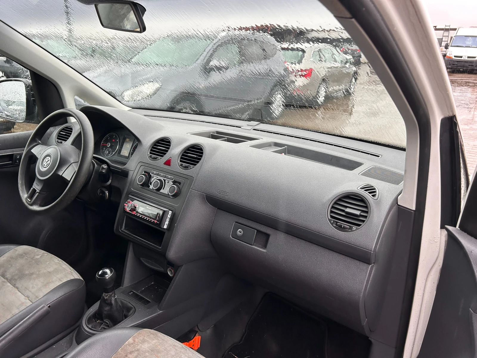 VW Caddy 1.6TDI EURO 5 | Mobile.bg � ����������� 11