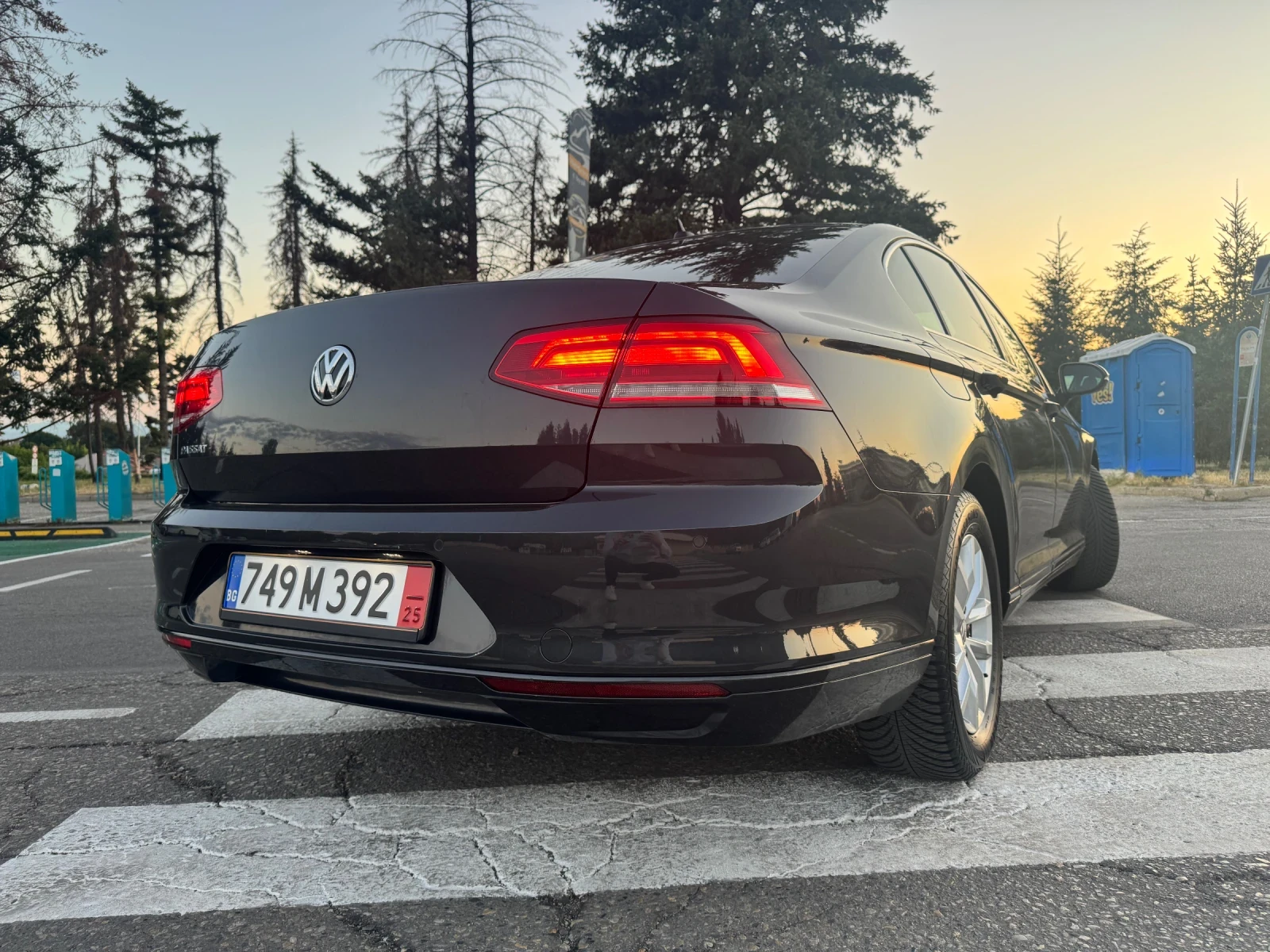 VW Passat COMFORTLINE BUSINESS - AUTOMATIC - LEATHER - DISTR - изображение 2