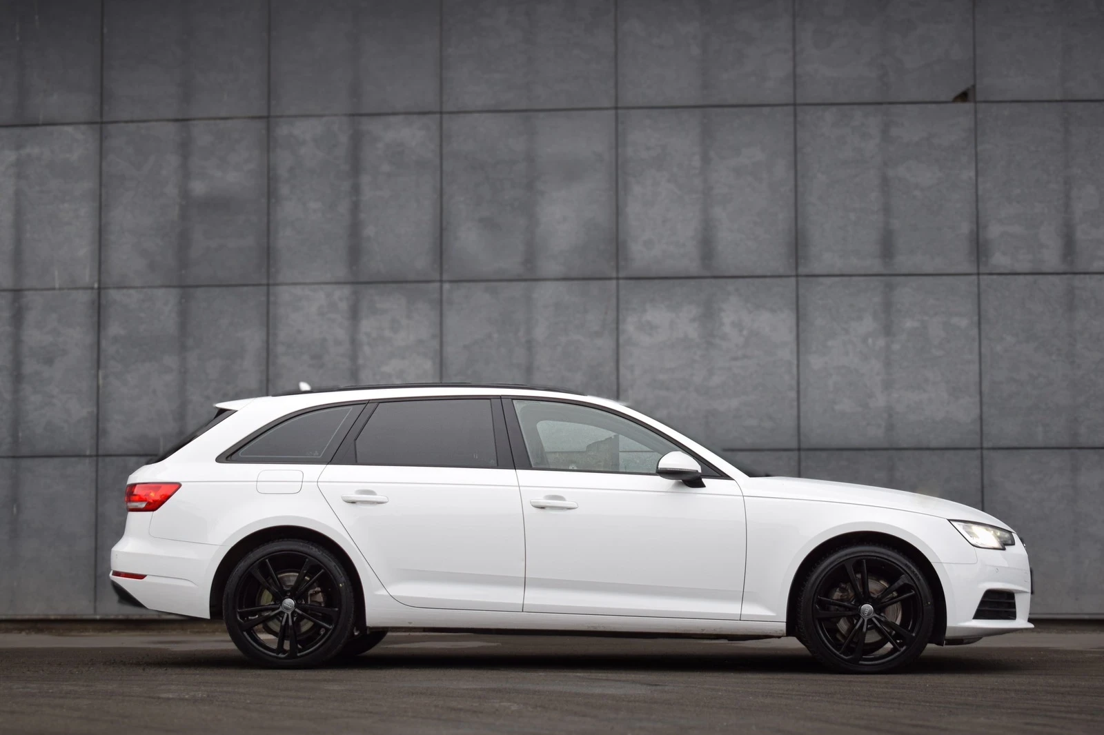 Audi A4 2.0TDI CarPlay DriveSelect | Mobile.bg   4