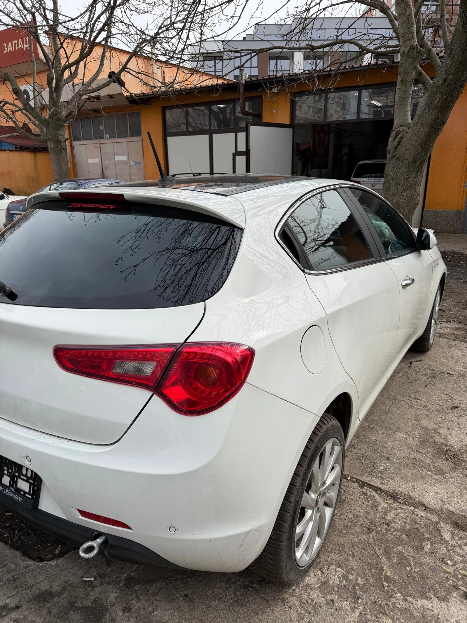 Alfa Romeo Giulietta 1.4Turbo - изображение 4