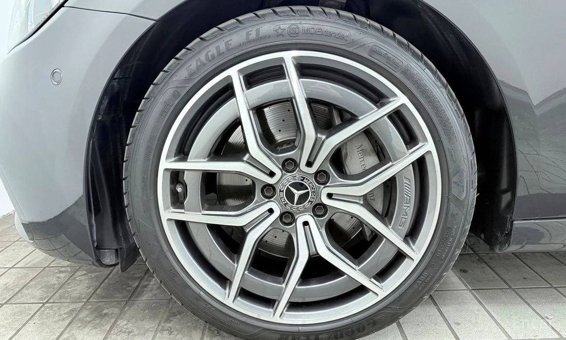 Mercedes-Benz E 220, снимка 5 - Автомобили и джипове - 53755413