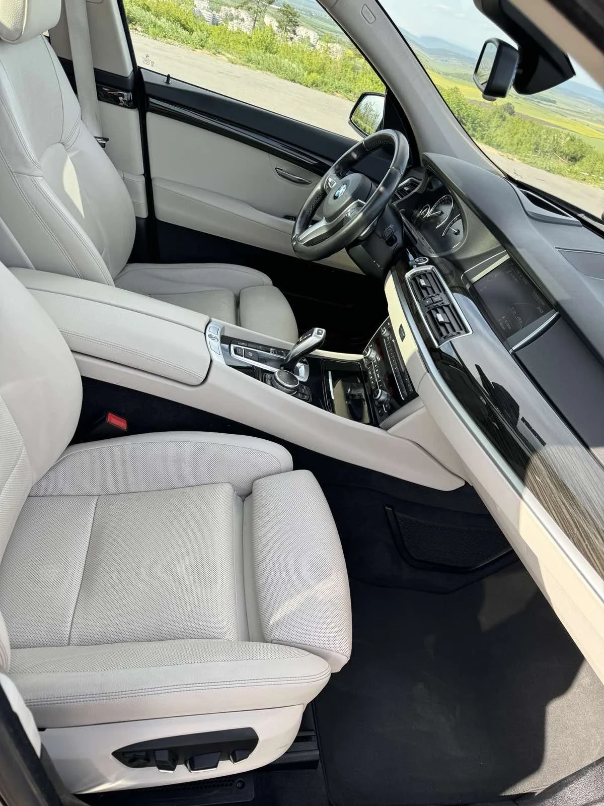 BMW 530, снимка 12 - Автомобили и джипове - 53962580