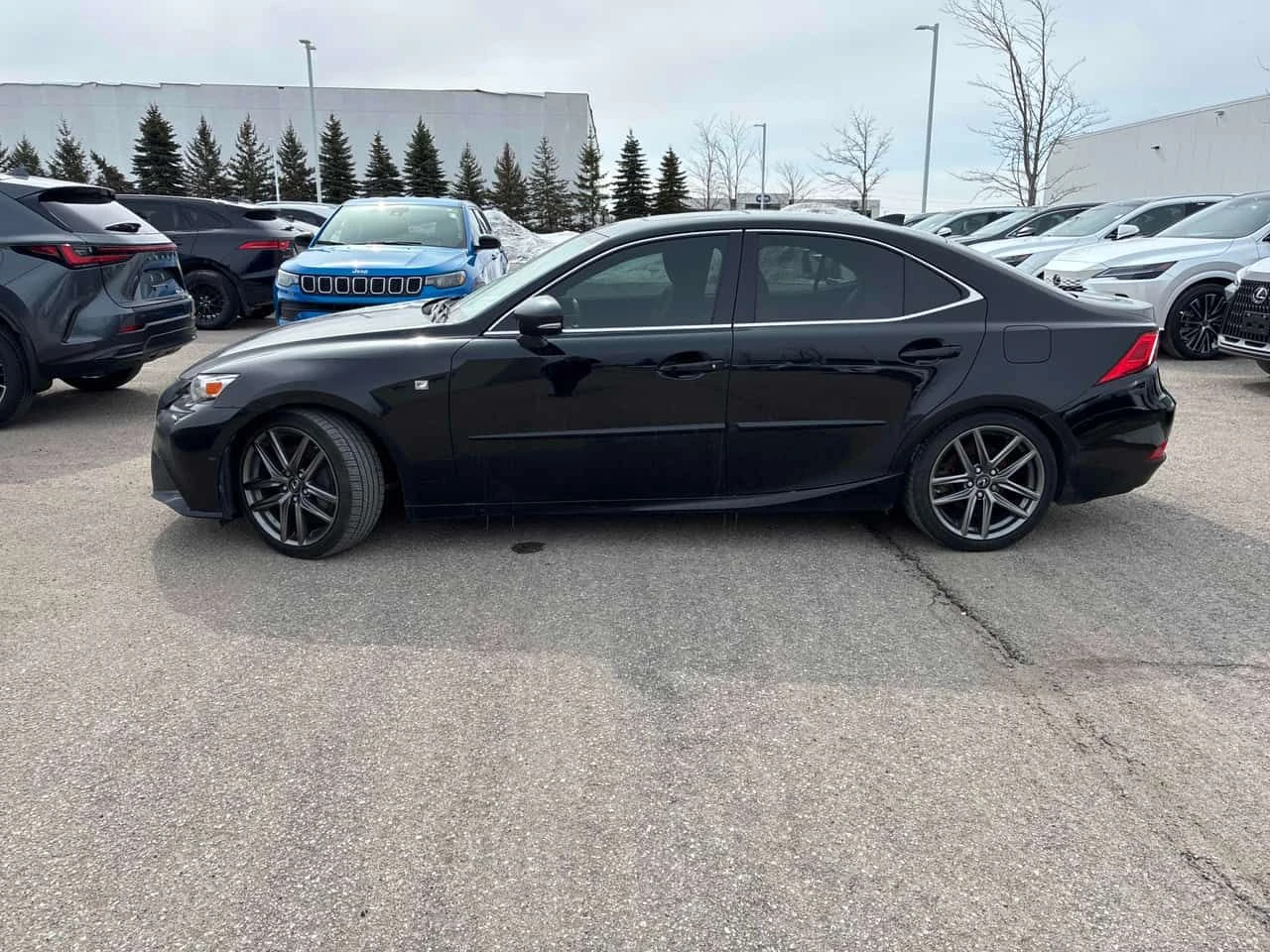 Lexus IS 350 F SPORT/AWD/CARFAX/Подгрев/Пано/Keyless/ППФ/КЛИП, снимка 3 - Автомобили и джипове - 53972074