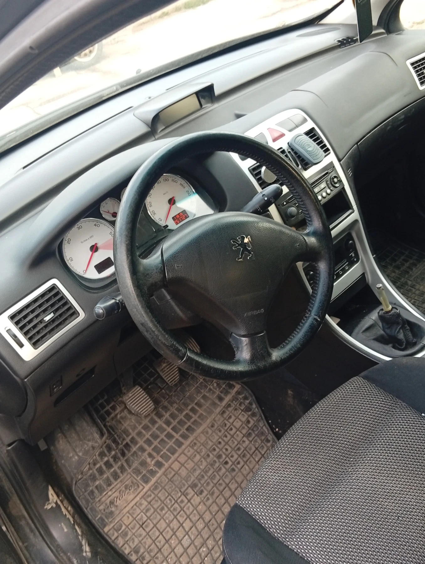 Peugeot 307 Без прехвърляне има малак и голям талон преглед , снимка 5 - Автомобили и джипове - 54184484