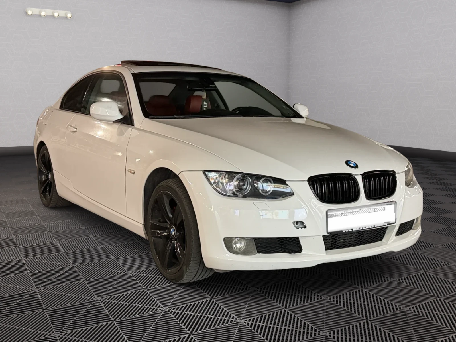 BMW 320 xDrive Individual PDC NAVI LCI, снимка 2 - Автомобили и джипове - 54335513