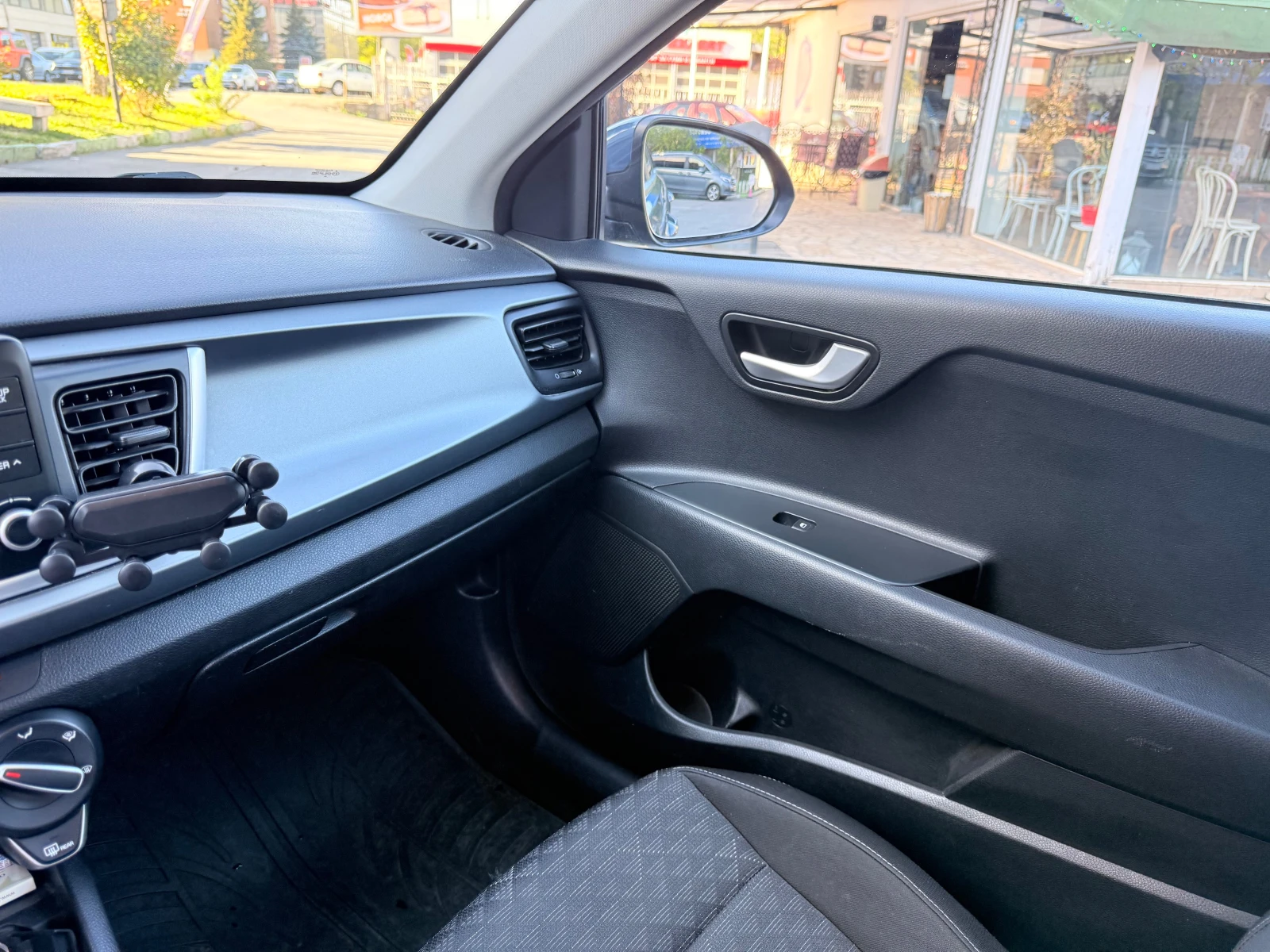 Kia Rio, снимка 6 - Автомобили и джипове - 54342097