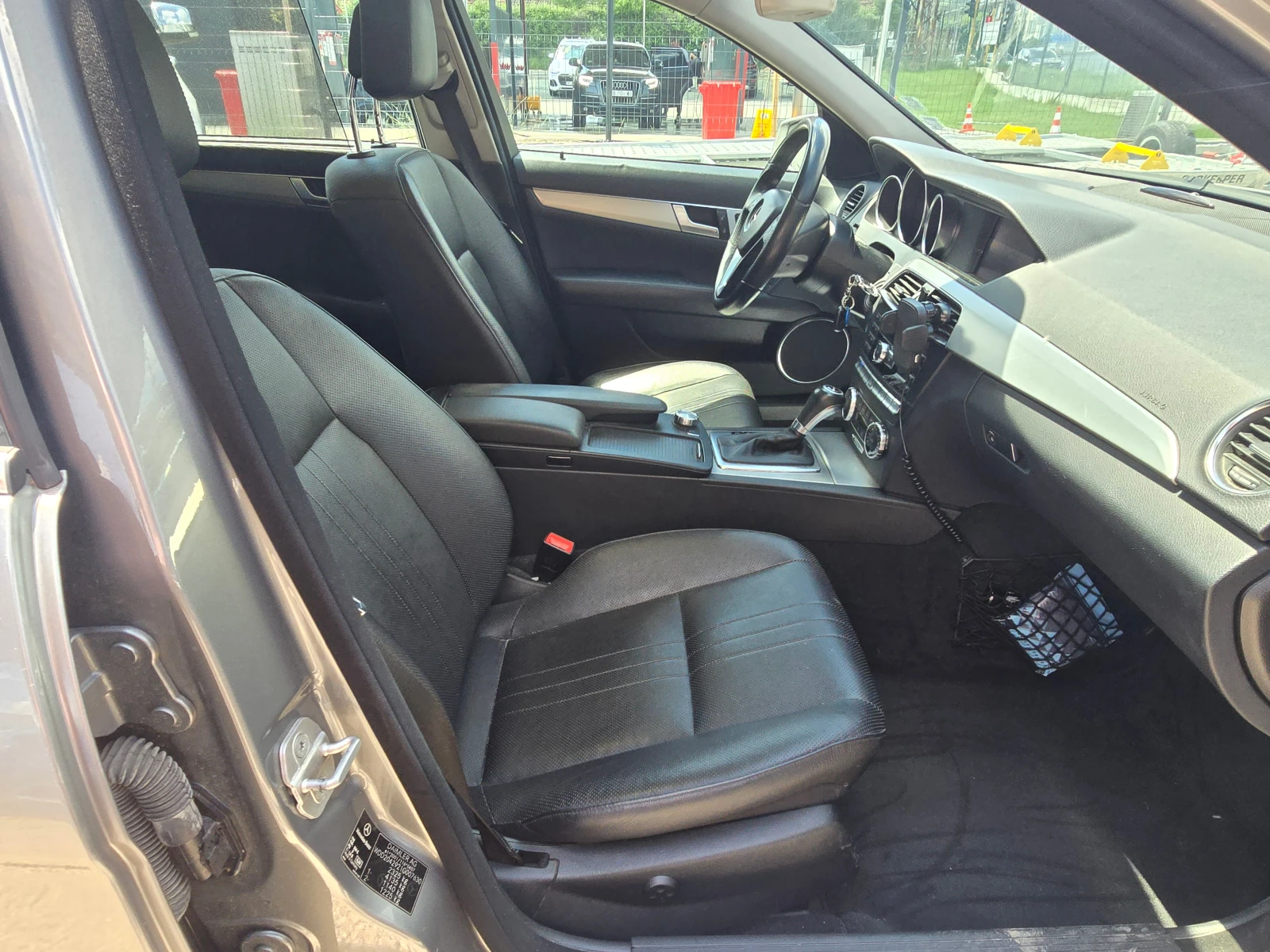 Mercedes-Benz C 300 CDi/Авт./Лизинг, снимка 16 - Автомобили и джипове - 54667384