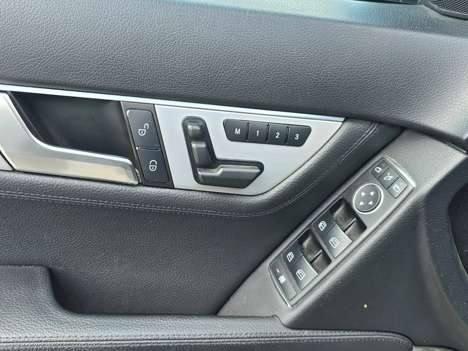 Mercedes-Benz C 300 CDi/Авт./Лизинг, снимка 7 - Автомобили и джипове - 54667384