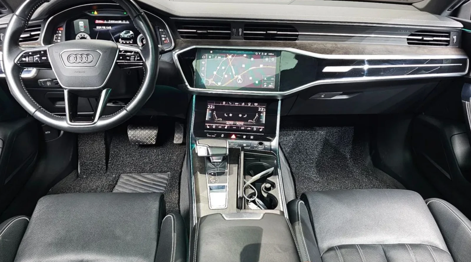 Audi A7 55TFSI* HUD* ОБДУХ* Масаж* Крайна цена* , снимка 4 - Автомобили и джипове - 54713855
