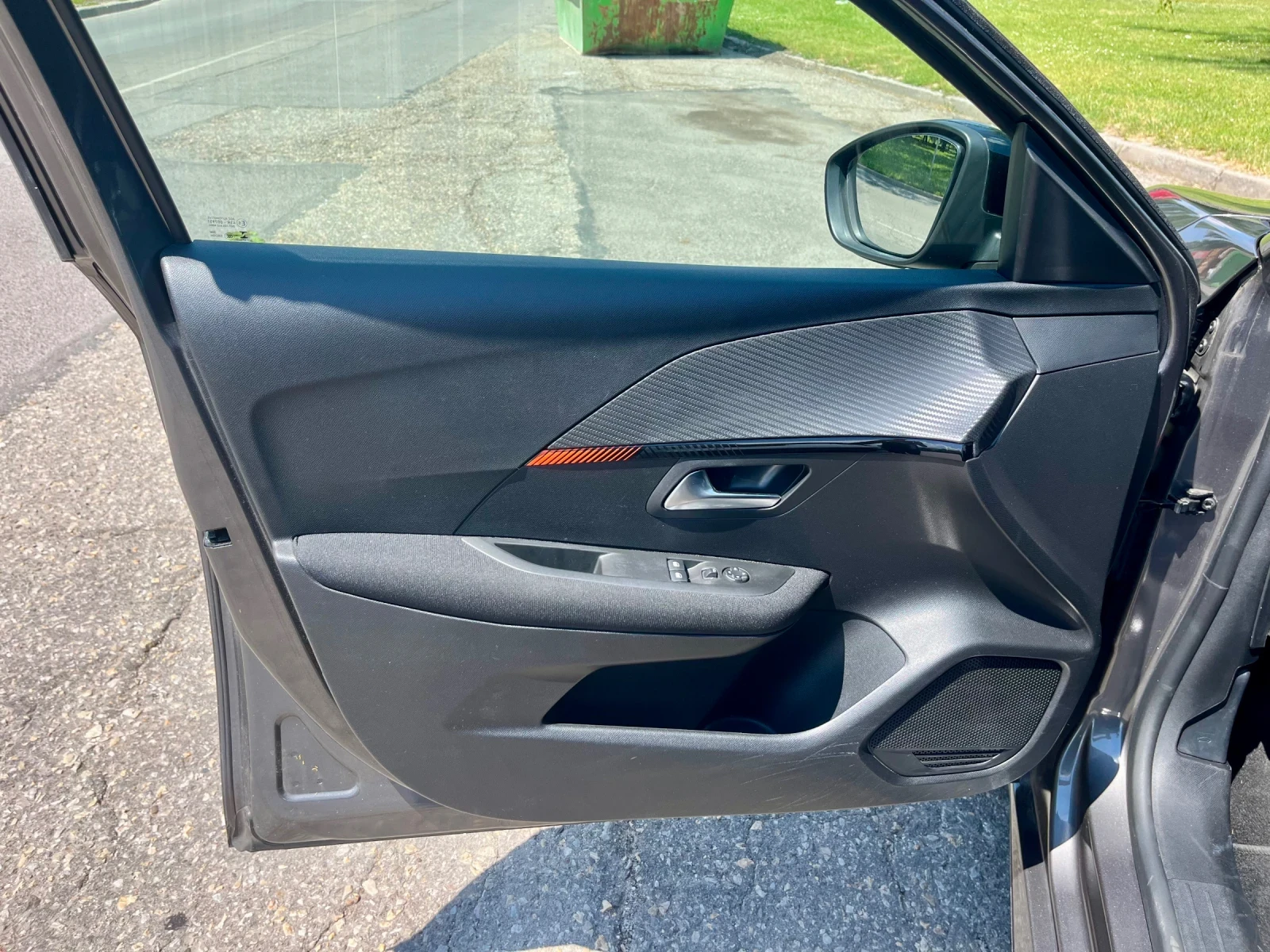Peugeot 208 1, 2 - 50 ���. �� | Mobile.bg � ����������� 8