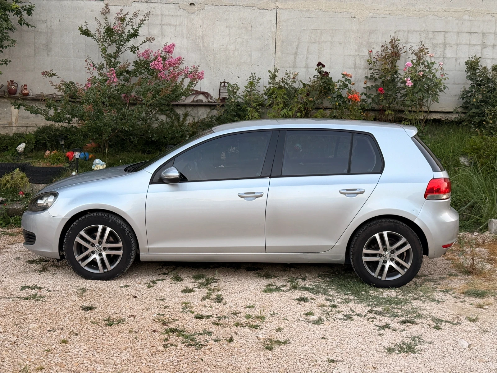 VW Golf 2.0tdi 110ps, снимка 8 - Автомобили и джипове - 55628586