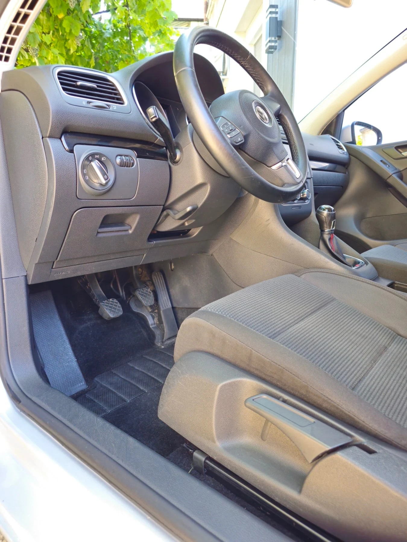 VW Golf 2.0tdi 110ps, снимка 14 - Автомобили и джипове - 55628586