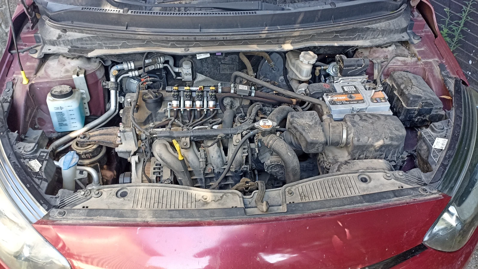 Hyundai I20 от БГ, снимка 9 - Автомобили и джипове - 55859392