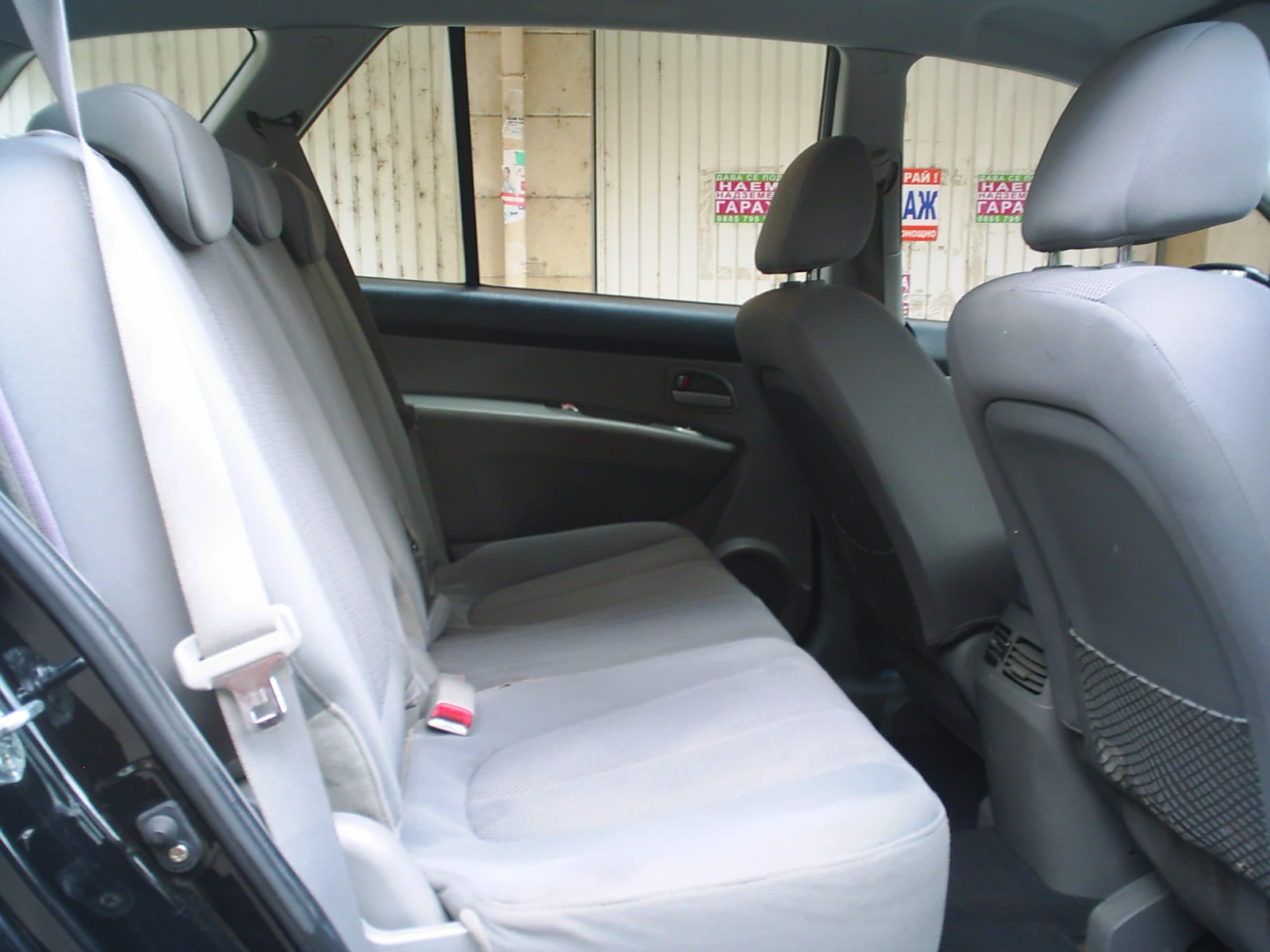 Kia Carens 2.0 i 16V 144k.c. , снимка 13 - Автомобили и джипове - 56182513