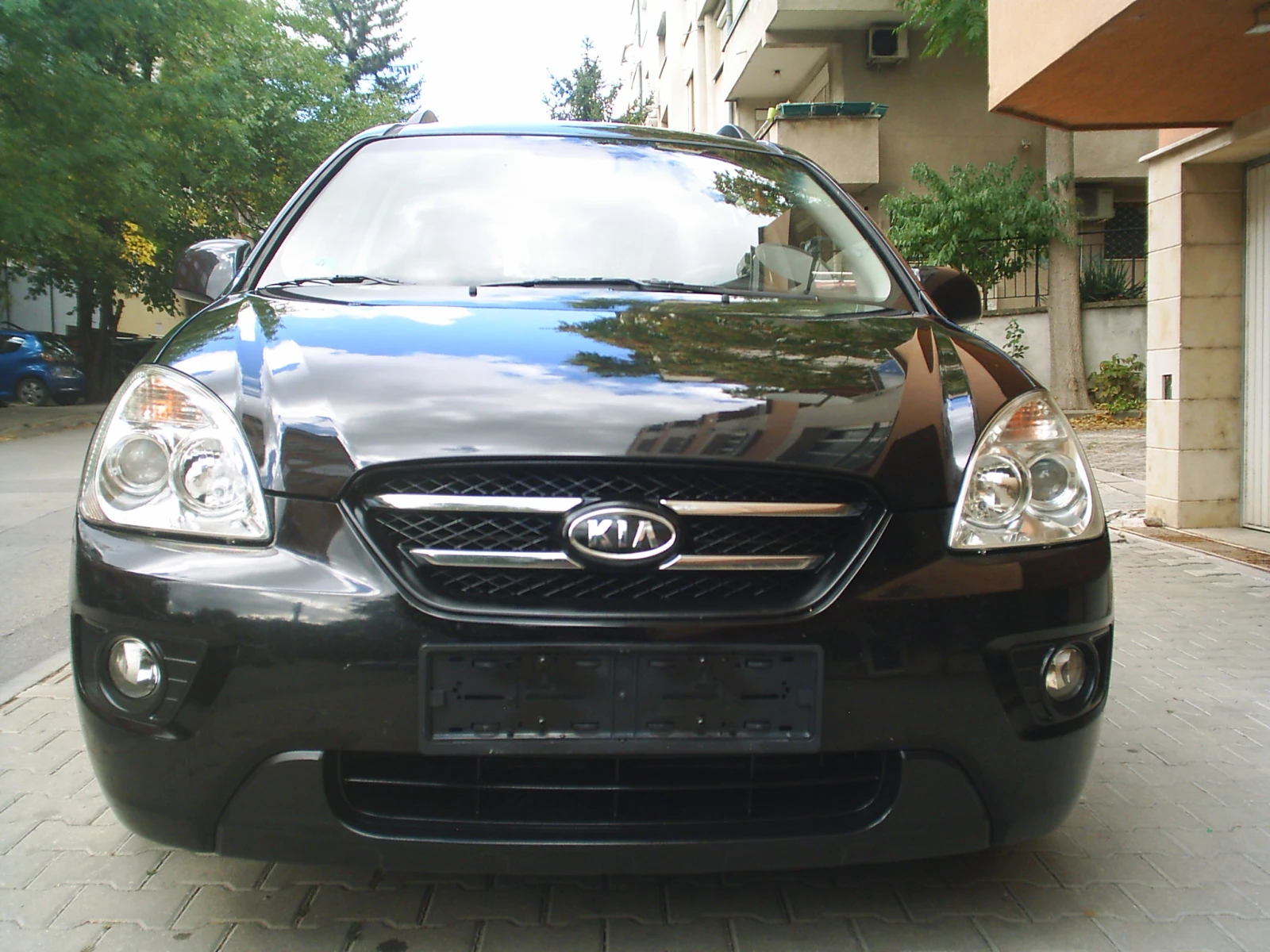 Kia Carens 2.0 i 16V 144k.c. , снимка 15 - Автомобили и джипове - 56182513